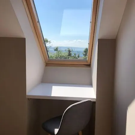 Beautiful One Bed In Excellent Location * سبيدال