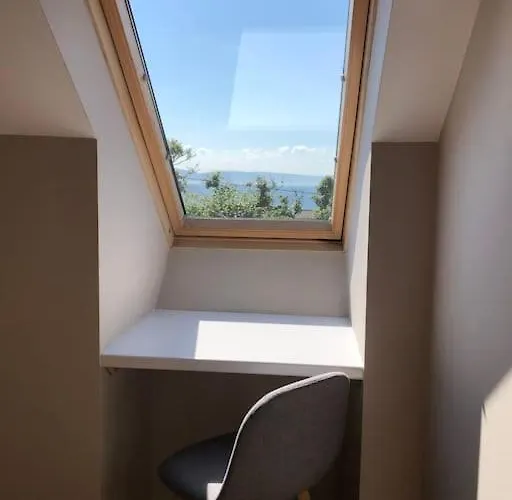 Beautiful One Bed In Excellent Location * Spiddal